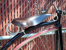 Superior Deluxe Saddle